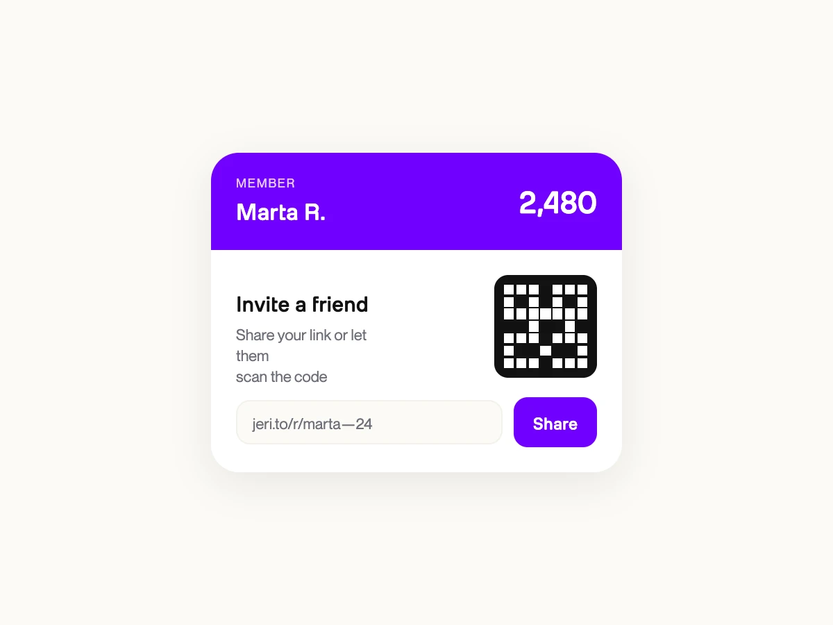 Wallet pass con azione di condivisione attiva e codice QR visibile, entrambi i percorsi al referral